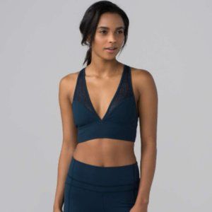 Lululemon Twist & Train Bra